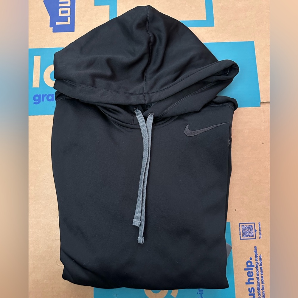 Nike Therma-Fit Black Hoodie Athletic. Size Small Men